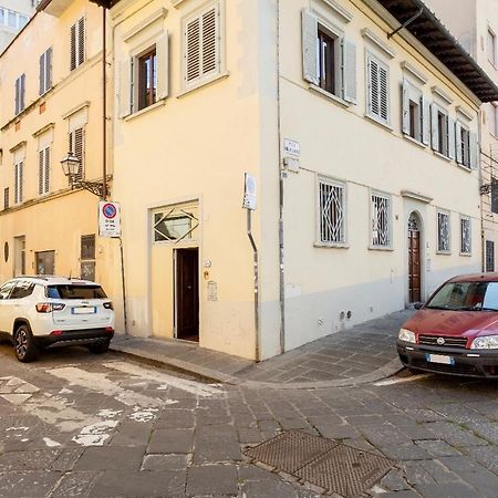 Cozy Classic Italian House Near Santa Croce, On The Lungarno Apartamento Florença Exterior foto