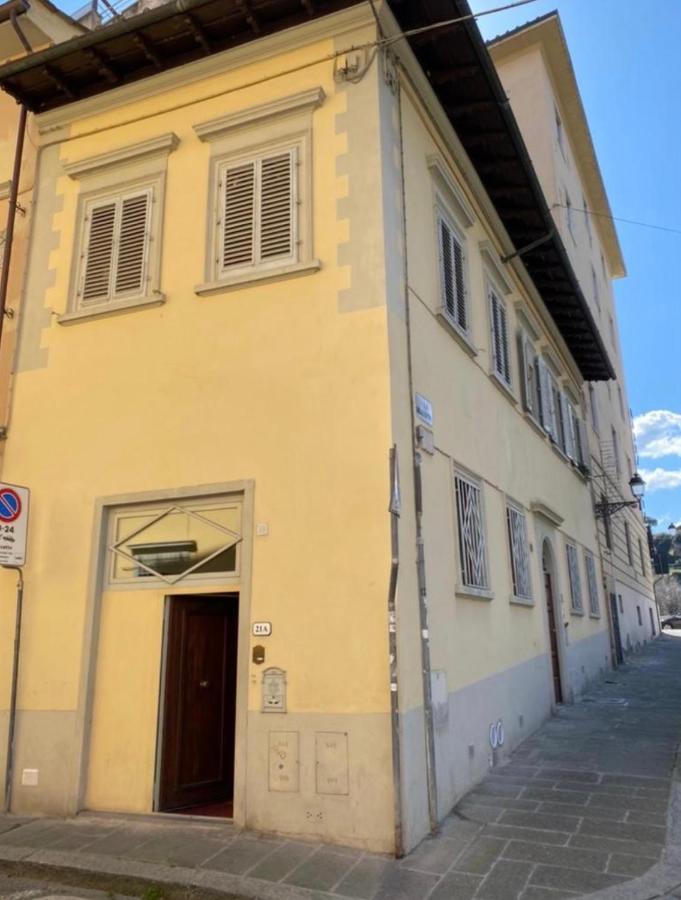 Cozy Classic Italian House Near Santa Croce, On The Lungarno Apartamento Florença Exterior foto